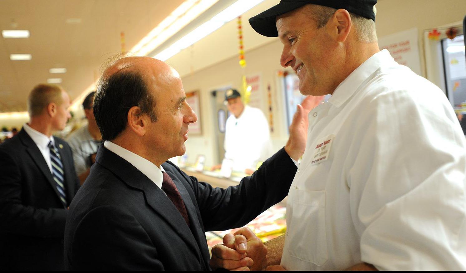 Victorious Market Basket CEO visits NH store after summer of drama
